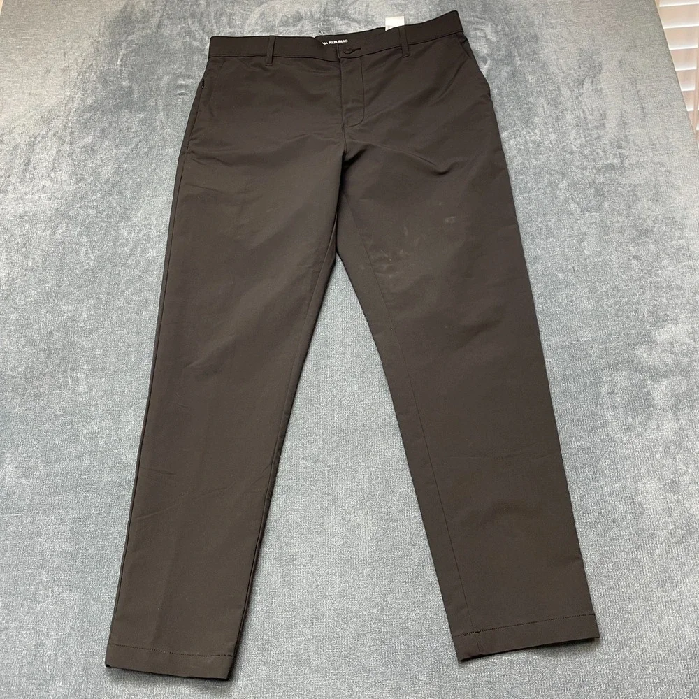 Banana Republic Chino Pants Mens 36x30 Black Pockets Casual Straight Flat Front